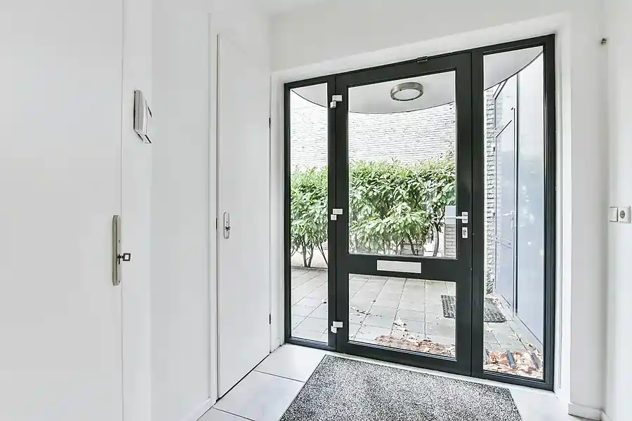 Affordable Fiberglass Door Repair in Edmonton